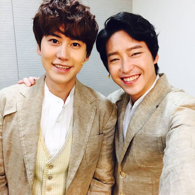 Uhm Ki Joon dan Kyuhyun Super Junior Uhm Ki Joon dan Kyuhyun Super Junior