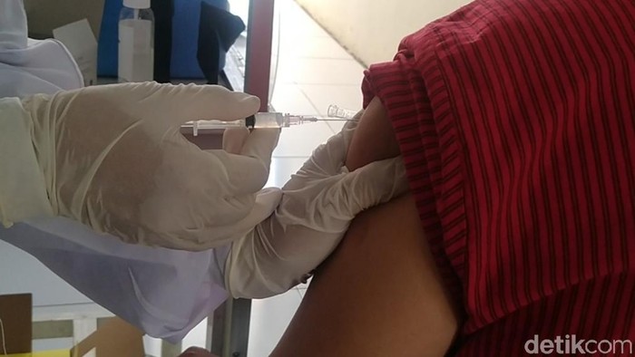 Vaksinasi Corona untuk guru SD di Kabupaten Pekalongan