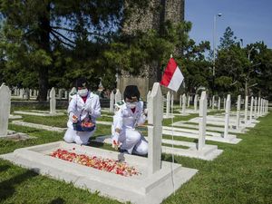 Ziarah Makam Peringati Bandung Lautan Api