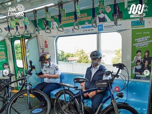 Sepeda Antik yang Dibawa Anies Naik MRT