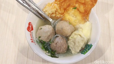 Nikmatnya Bakso Mercon dan Keju Berkuah Bening Gurih