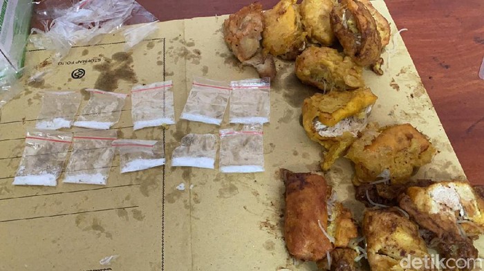 emak emak selundupkan sabu dalam tahu isi