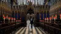 Pangeran William dan Kate Middleton menyambangi Gereja Westminster Abbey yang dialihfungsi menjadi pusat vaksin COVID-19 di kawasan London, Inggris, Selasa (23/3/2021) waktu setempat. Aaron Chown/Pool Photo via AP.