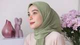 6 Online Shop yang Jual Hijab Plisket, Jadi Tren Hijab 2021