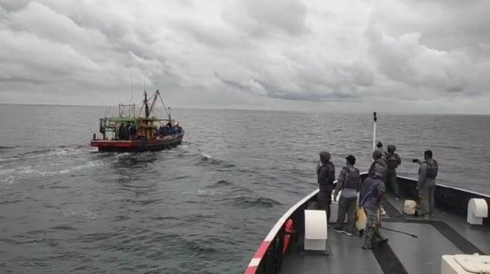 Kapal Bakamla tangkap dua kapal ikan asing di Dumai, Riau