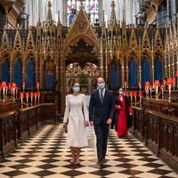 Pangeran William dan Kate Middleton mengunjungi pusat vaksinasi di Westminster Abbey, London, Inggris, Selasa (23/3/2021). Di gereja bersejarah tersebut, sejoli ini mengikrarkan janji pernikahan 10 tahun lalu. (Foto: Aaron Chown - WPA Pool/Getty Images)