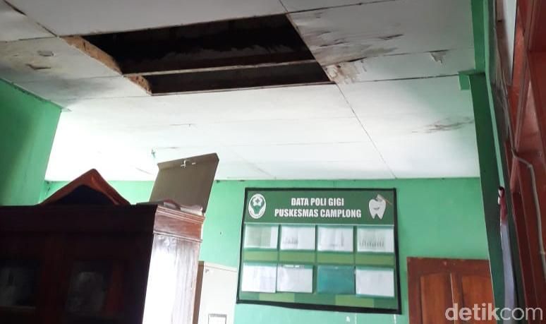 Kerusakan di Puskesmas Camplong, Kabupaten Kupang, NTT, 24 Maret 2021. (Arni Sulistiawati/detikcom) Kerusakan di Puskesmas Camplong, Kabupaten Kupang, NTT, 24 Maret 2021. (Arni Sulistiawati/detikcom)