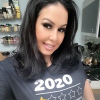 Di Amerika, wanita Hispanik berada di totem terbawah terkait penghasilan jadi penting untukku untuk membesarkan anak yang berpendidikan tinggi dan memberinya kesempatan-kesempatan yang dulu tidak aku dapatkan, lanjut Marcela. Foto: Instagram