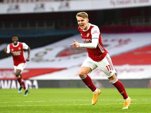 Arsenal Tuntaskan Transfer Odegaard dan Aouar Secara Bersamaan?
