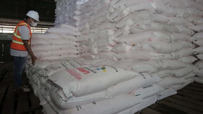 Melihat Stok Pupuk untuk Musim Tanam Pertama 2021