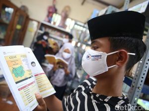 13 Contoh Teks Narasi Lengkap dengan Jenis dan Penjelasannya