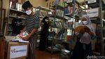Perpustakaan Ini Jadi Tempat Belajar Anak Pemulung