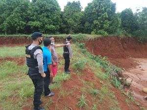 Pembobolan 3 Rumah di Bojong Gede, Anjing Pelacak Telusuri Jejak Pelaku