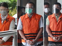 Potret Para Pemakai Rompi Oranye yang Wara-wari di KPK Hari Ini