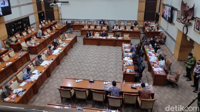 Rapat Komisi III DPR-PPATK (Matius Alfons/detikcom).