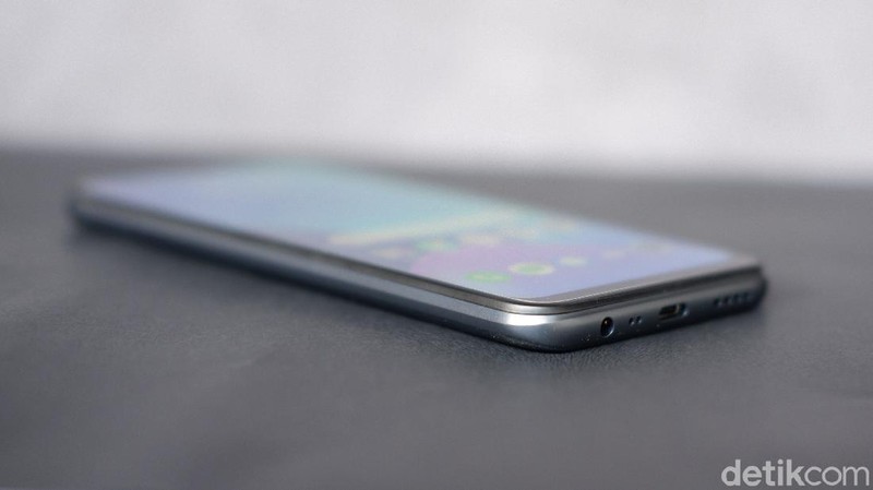 Realme C25
