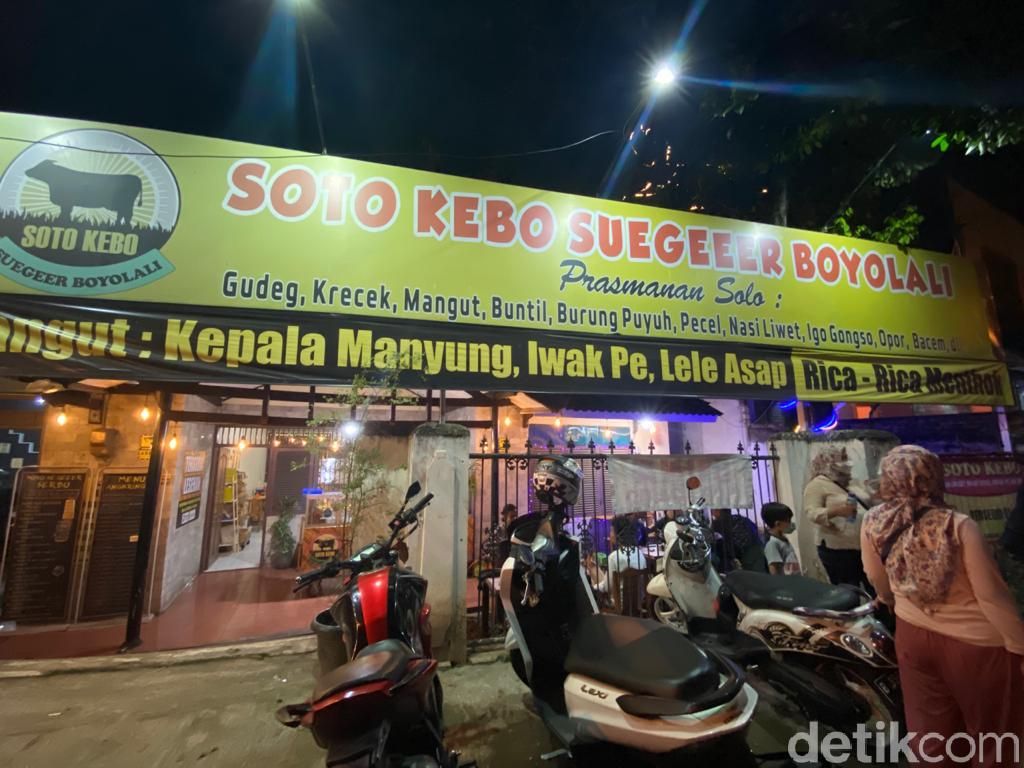 Soto Kebo WARSO: Uniknya Soto Daging Kerbau dan Mangut Manyung Super Pedas