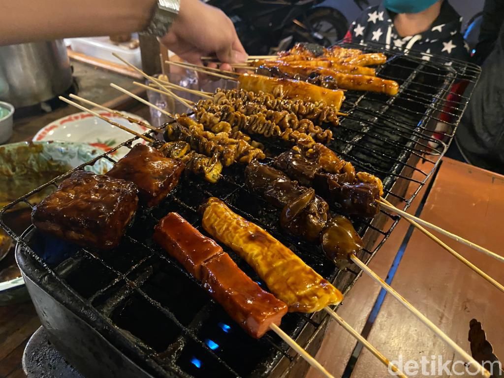 Soto Kebo WARSO: Uniknya Soto Daging Kerbau dan Mangut Manyung Super Pedas