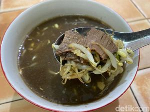Slurpp! Nikmatnya Soto Daging Kerbau yang Gurih Segar