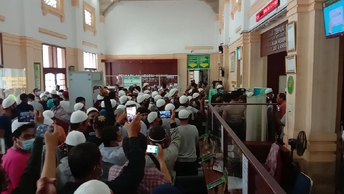 Suasana kericuhan di PN Medan (Ahmad Arfah-detikcom)