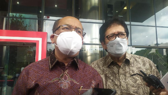 Susilo Aribowo (batik merah marun), di gedung KPK, Jaksel, Rabu (24/3/2021).