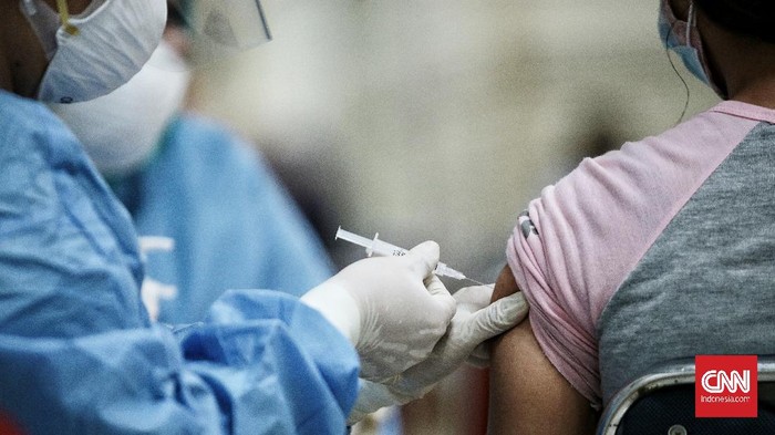 Komnas KIPI Sebut Reaksi Vaksin AstraZeneca Termasuk Ringan