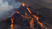 Sebelum gunung berapi tersebut meletus, Islandia mengalami lebih dari 50.000 gempa bumi dalam tiga pekan terakhir. Vilhelm Gunnarsson/Getty Images