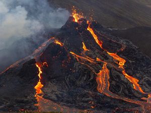 Potret Menakjubkan Gunung Api Islandia dari Angkasa