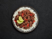 Catat! 5 Tips Bikin Rendang Daging untuk Pemula dari Chef Minang