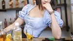 Pose Cantik Anya Geraldine Saat Minum Kopi dan Floating Breakfast
