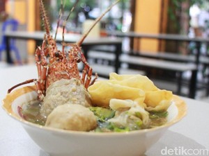 Sluurp! Gurih Kenyal Bakso Lobster Pertama di Kota Malang
