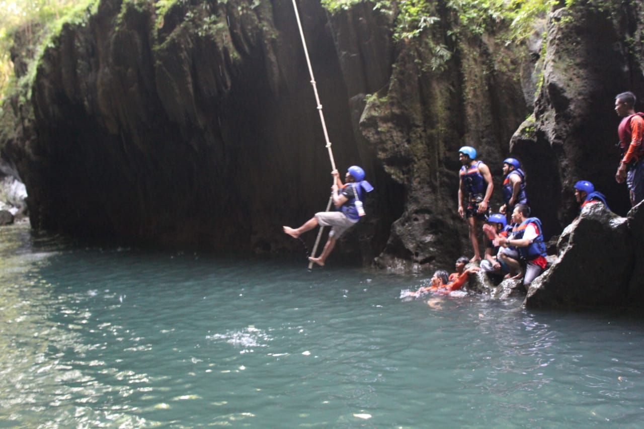 Body Rafting Sungai Ciwayang di Pangandaran
