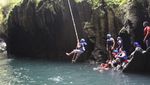 Foto: Serunya Body Rafting Menaklukkan Sungai Ciwayang