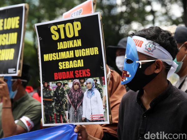 Kedubes China Didemo Kecam Pemerkosaan Wanita Uighur
