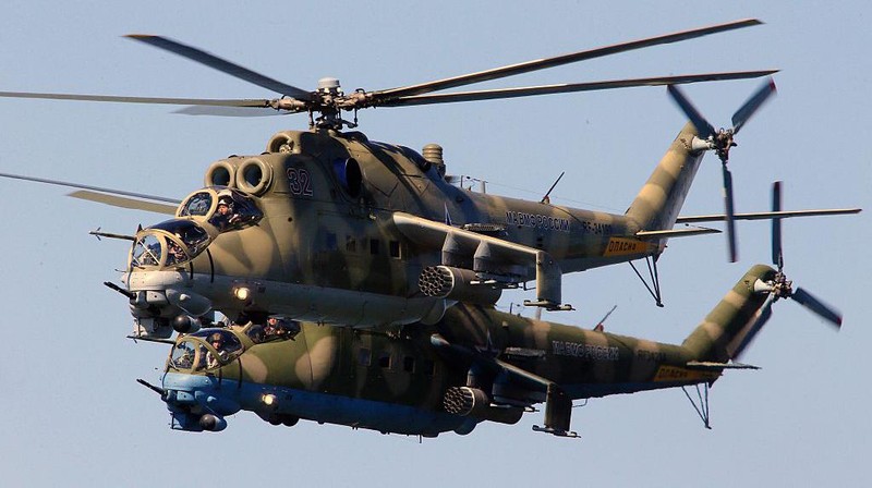 Sejumlah negara kini mengoperasikan helikopter canggih untuk pertahanan negaranya seperti Apache, Super Cobra dan MI-24, yuk intip foto-fotonya!