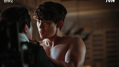 10 Villain Drakor Bikin Oleng Karena Kegantengannya, Terbaru TaecYeon