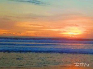 Seorang Wisatawan Hilang Terseret Ombak di Polewali Mandar