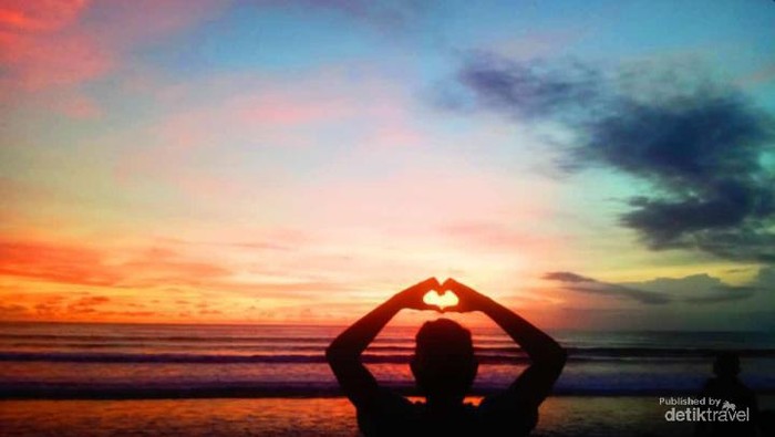 Sunset di Pantai Kuta