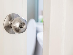 Toilet Berbayar, yang Setor Dibayar