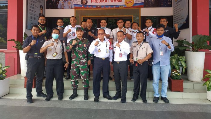 imigrasi surabaya