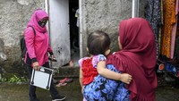 Vitamin A juga bisa mencegah rabun senja, xeroftalmia, kerusakan kornea dan kebutaan serta mencegah anemia pada ibu nifas. Sedangkan apabila anak kekurangan vitamin A maka anak bisa menjadi rentan terserang penyakit infeksi seperti infeksi saluran pernafasan atas, campak, dan diare.  