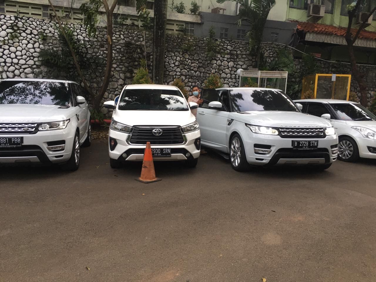 Kejagung sita 5 mobil mewah tersangka Asabri