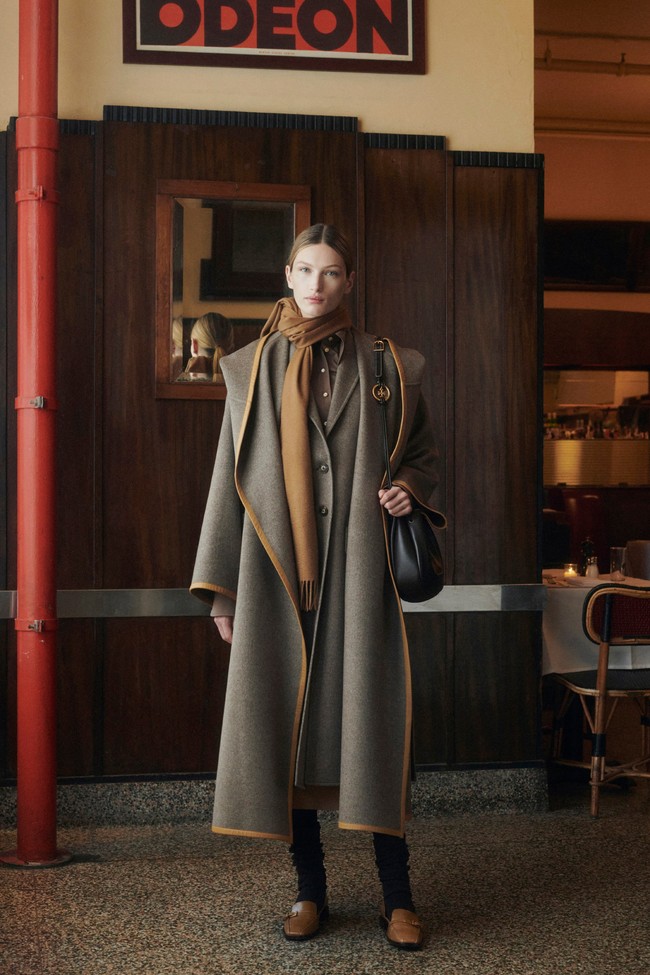 Koleksi busana fall/winter 2021 dari Tory Burch yang terinspirasi kota New York.  Foto: dok. Courtesy of Tory Burch.