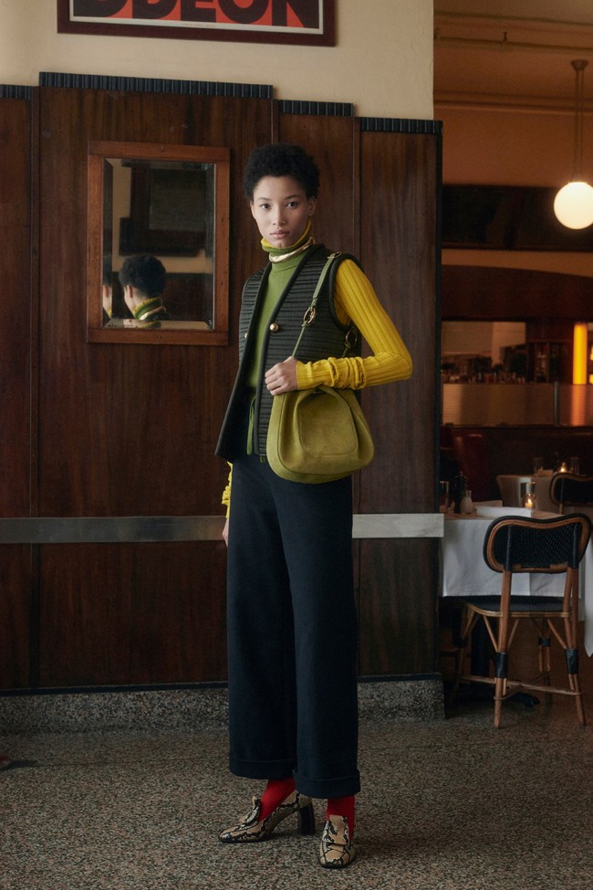 Koleksi busana fall/winter 2021 dari Tory Burch yang terinspirasi kota New York. Foto: dok. Courtesy of Tory Burch.