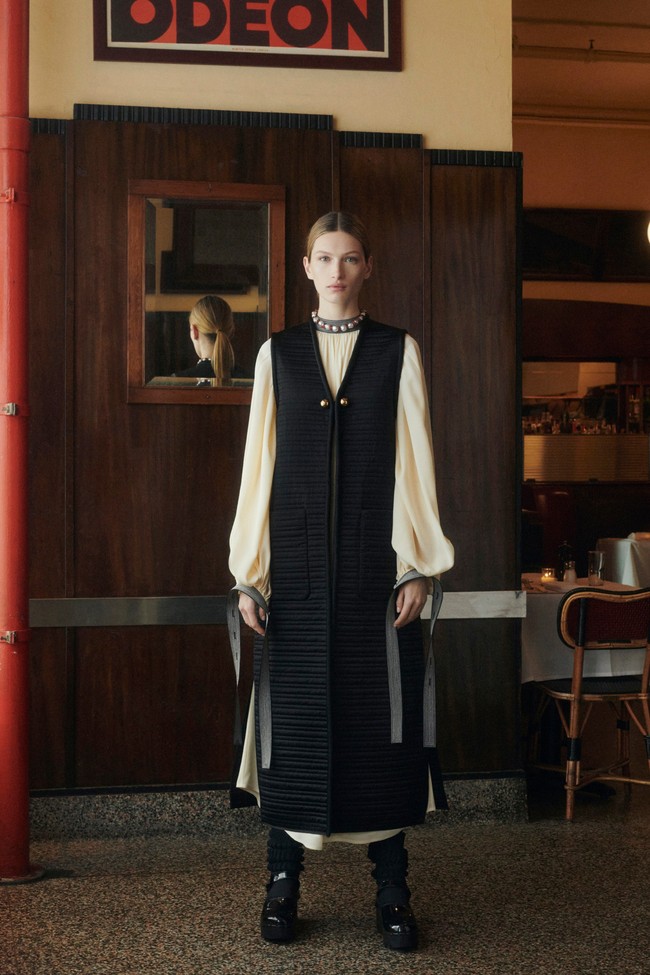 Koleksi busana fall/winter 2021 dari Tory Burch yang terinspirasi kota New York.  Foto: dok. Courtesy of Tory Burch.