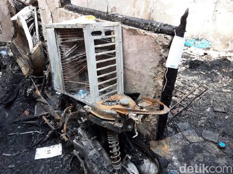 Kontrakan di Matraman terbakar sebabkan 10 orang tewas (Rakha/detikcom)