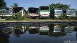 Intip Foto Kuburan Bus Rongsok di Tambun