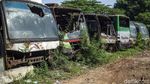 Intip Foto Kuburan Bus Rongsok di Tambun