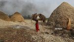 Mengintip Pabrik Gula Merah Tradisional India