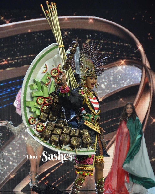 Nama pemenang kostum nasional akan diumumkan pada malam final Miss Grand International 2020, Minggu (27/3/2021) mendatang. Apakah Aurra akan berhasil menjadi pemenang kategori tersebut? Kita tunggu saja nanti. (Foto: Instagram)